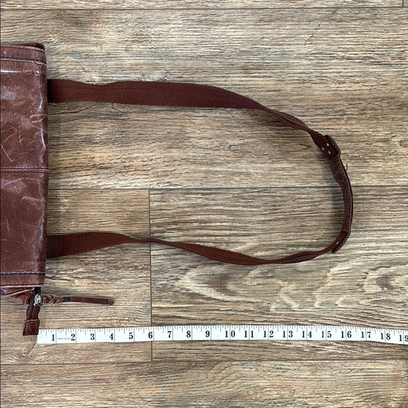 The Sak Ventura 100% Leather Convertible Backpack Messenger Crossbody Bag Purse - Picture 6 of 12